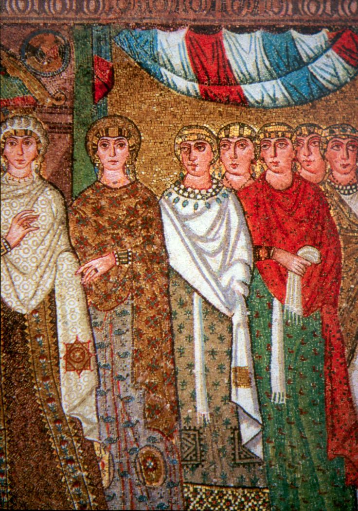 Ladies of Theodora's court. This image is a detail of a mosaic at the Basilica of San Vitale (Ravenna)